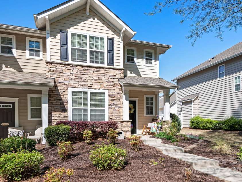 8524 Sunset Hill Road, Waxhaw, NC 28173.  MLS# CAR4245916, YatesRealty ID 11244. 