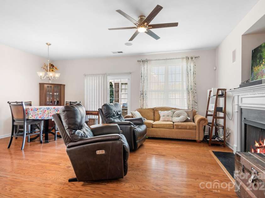 8524 Sunset Hill Road, Waxhaw, NC 28173.  MLS# CAR4245916, YatesRealty ID 11244. 