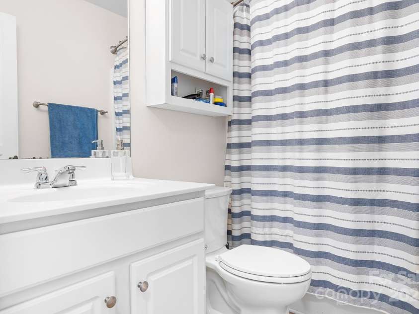 8524 Sunset Hill Road, Waxhaw, NC 28173.  MLS# CAR4245916, YatesRealty ID 11244. 