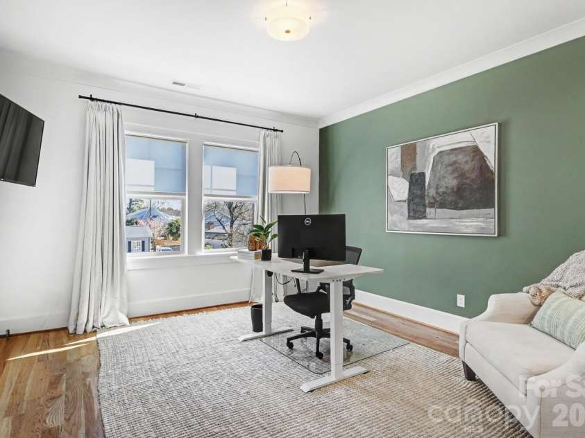 2852 Dorchester Place, Charlotte, NC 28209.  MLS# CAR4342393, YatesRealty ID 11245. BEDROOM 3