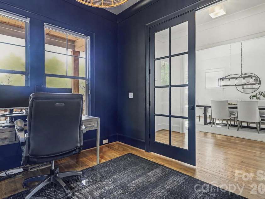 2852 Dorchester Place, Charlotte, NC 28209.  MLS# CAR4342393, YatesRealty ID 11245. OFFICE