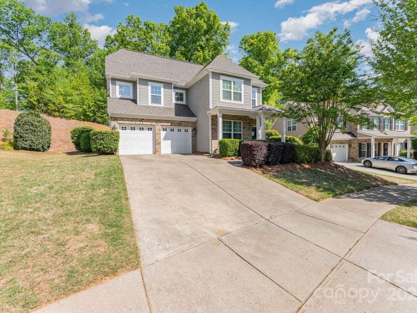 4861 Samuel Pinckney Drive, Belmont, NC 28012.  MLS# CAR4247835, YatesRealty ID 11245. 