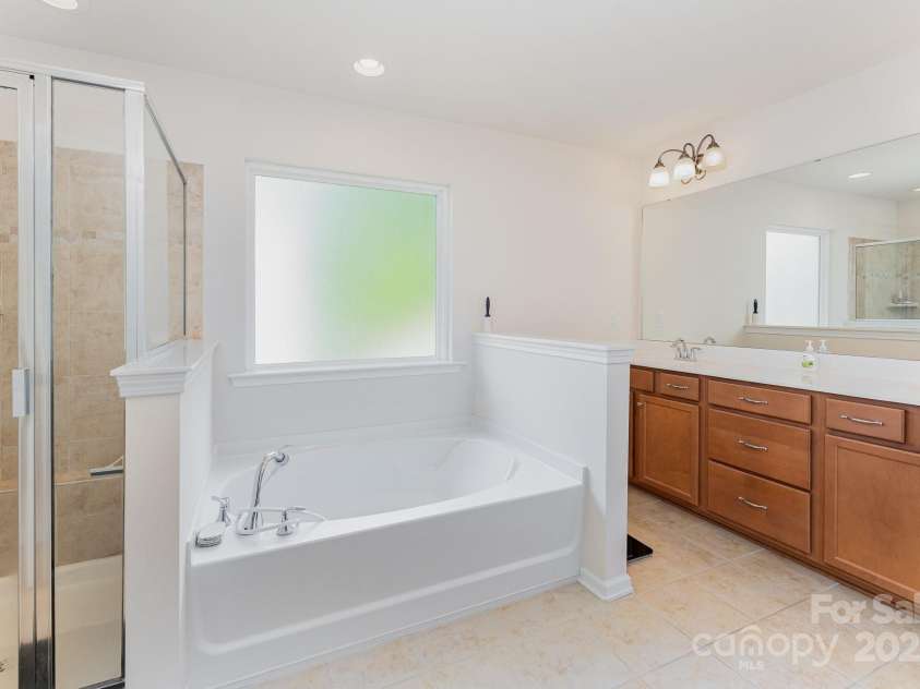 4861 Samuel Pinckney Drive, Belmont, NC 28012.  MLS# CAR4247835, YatesRealty ID 11245. 