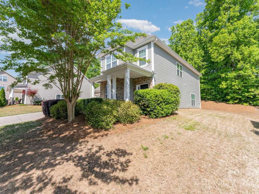 4861 Samuel Pinckney Drive, Belmont, NC 28012.  MLS# CAR4247835, YatesRealty ID 11245. 