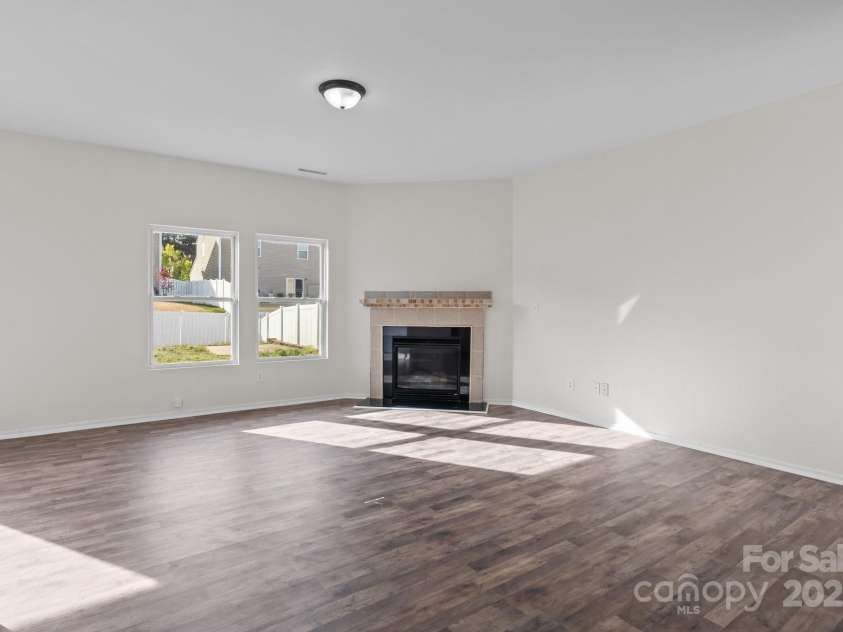 1028 Willow Wind Drive, Gastonia, NC 28054.  MLS# CAR4238640, YatesRealty ID 11246. 