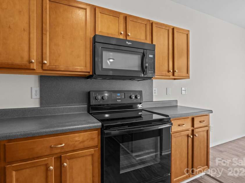 1028 Willow Wind Drive, Gastonia, NC 28054.  MLS# CAR4238640, YatesRealty ID 11246. 