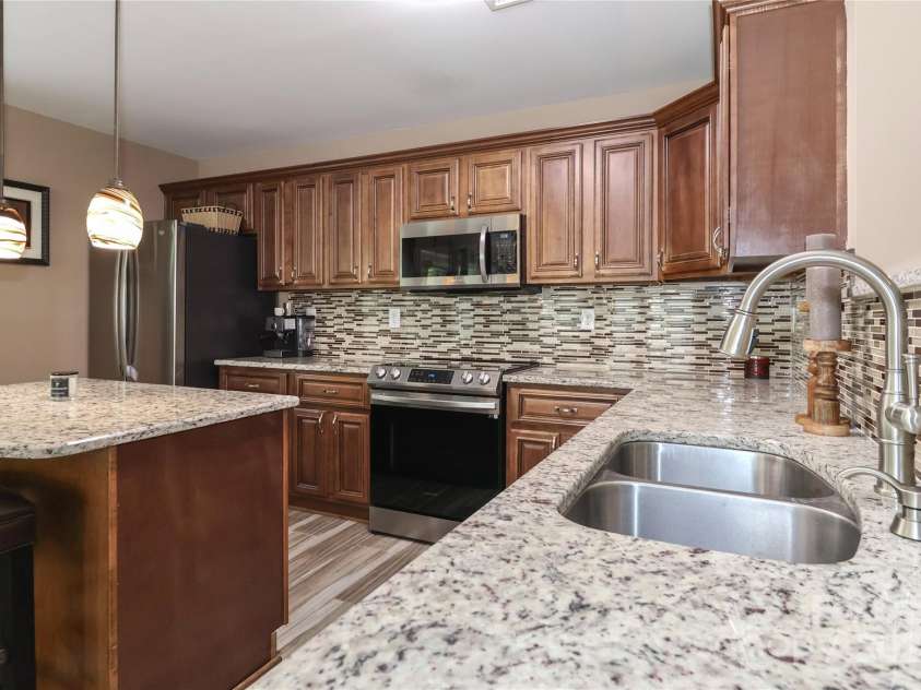 1135 Valley Street, Statesville, NC 28677.  MLS# CAR4242508, YatesRealty ID 11247. 