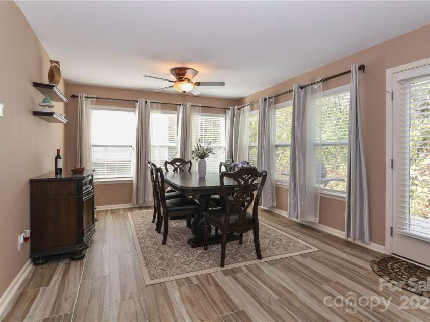 1135 Valley Street, Statesville, NC 28677.  MLS# CAR4242508, YatesRealty ID 11247. 