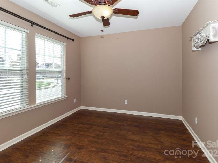 1135 Valley Street, Statesville, NC 28677.  MLS# CAR4242508, YatesRealty ID 11247. 