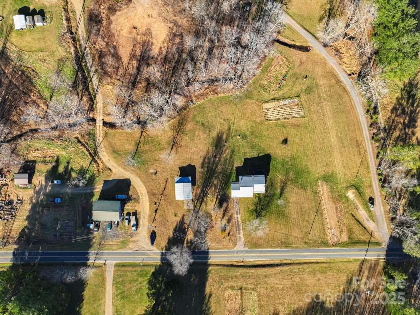 1879 White Oak Road, Burnsville, NC 28714.  MLS# CAR4319421, YatesRealty ID 11248. 