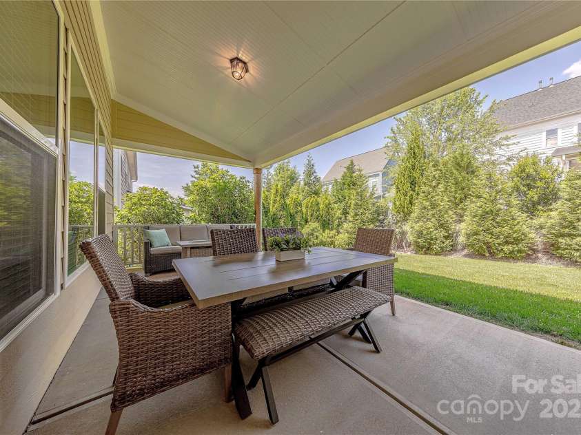 5128 Oakhaven Lane, Fort Mill, SC 29708.  MLS# CAR4253381, YatesRealty ID 11248. Covered Porch