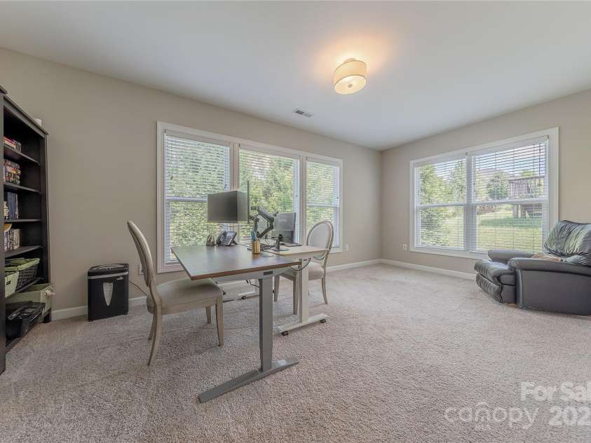 5128 Oakhaven Lane, Fort Mill, SC 29708.  MLS# CAR4253381, YatesRealty ID 11248. Flexible Office / Living Room