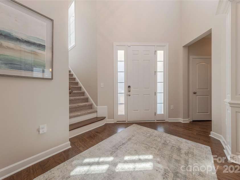 5128 Oakhaven Lane, Fort Mill, SC 29708.  MLS# CAR4253381, YatesRealty ID 11248. Hardwood Floors