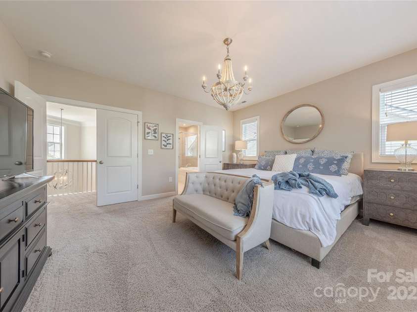 5128 Oakhaven Lane, Fort Mill, SC 29708.  MLS# CAR4253381, YatesRealty ID 11248. Primary Suite