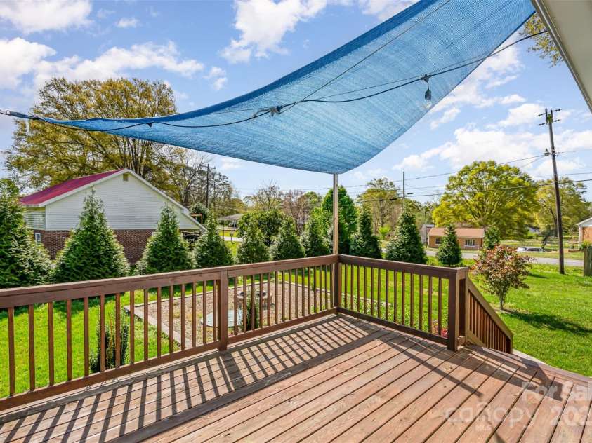 630 Myrtle School Road, Gastonia, NC 28052.  MLS# CAR4187407, YatesRealty ID 11249. 