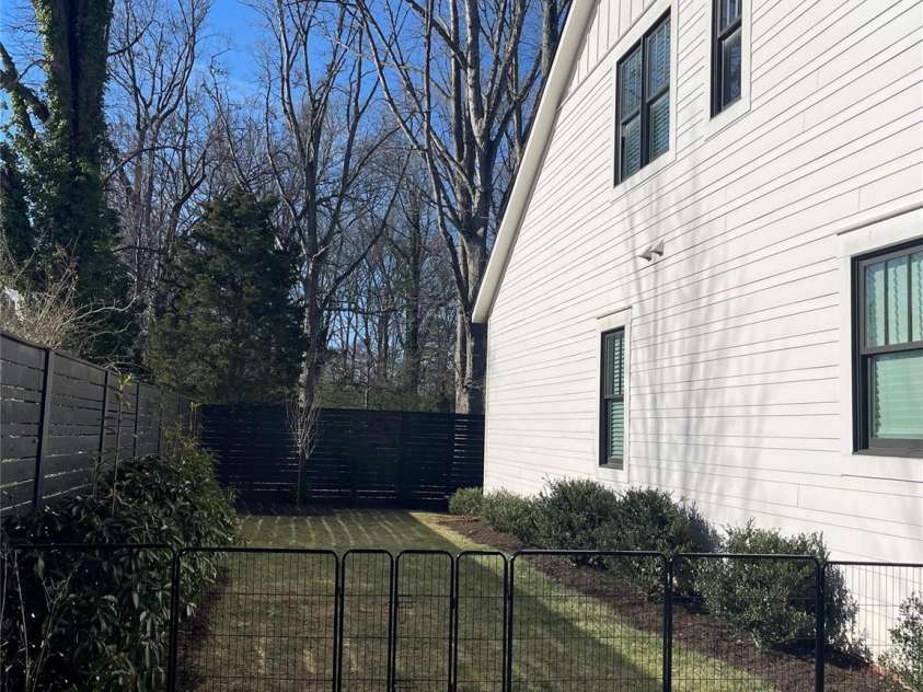 2002 Summey Avenue, Charlotte, NC 28205.  MLS# CAR4218426, YatesRealty ID 1125. 