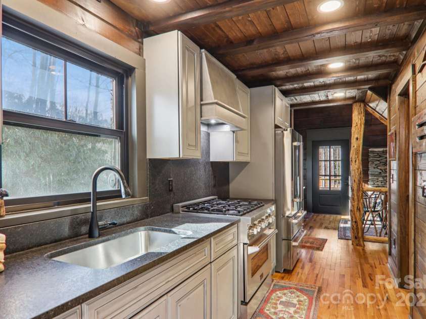 408 & 586 Little Elbow Mountain Road, Lake Toxaway, NC 28747.  MLS# CAR4324651, YatesRealty ID 1125. 