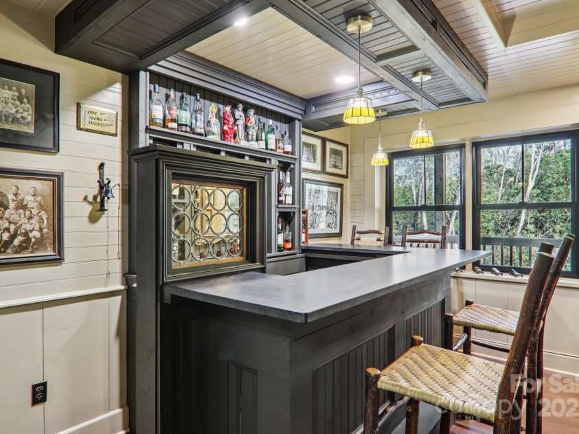 408 & 586 Little Elbow Mountain Road, Lake Toxaway, NC 28747.  MLS# CAR4324651, YatesRealty ID 1125. 