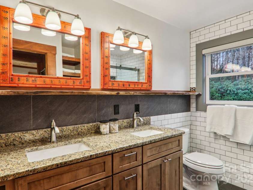 408 & 586 Little Elbow Mountain Road, Lake Toxaway, NC 28747.  MLS# CAR4324651, YatesRealty ID 1125. 