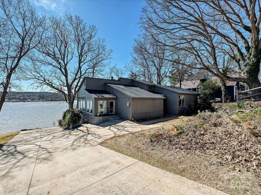 3030 Point Clear Drive, Tega Cay, SC 29708.  MLS# CAR4227841, YatesRealty ID 11250. 