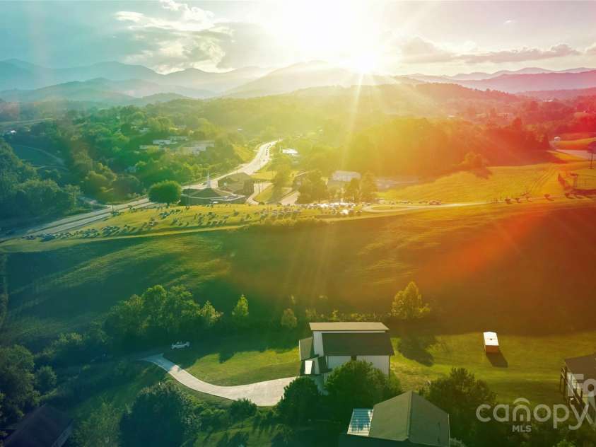 16 Lawson Ridge Road, Leicester, NC 28748.  MLS# CAR4306555, YatesRealty ID 11251. 