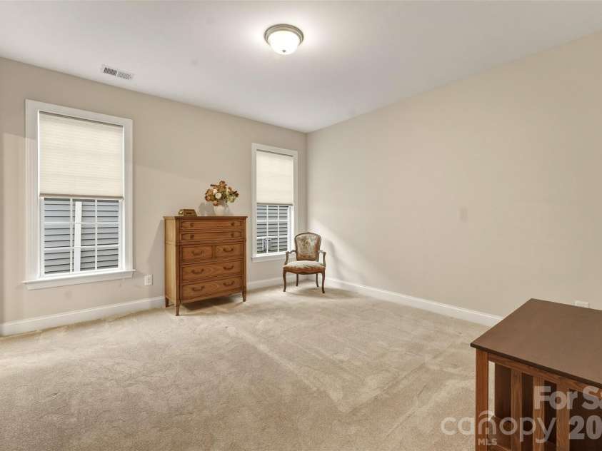 11723 Meetinghouse Drive, Cornelius, NC 28031.  MLS# CAR4359407, YatesRealty ID 11252. Primary bdrm
