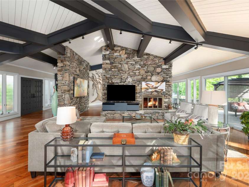 115 Stuyvesant Road, Asheville, NC 28803.  MLS# CAR4254634, YatesRealty ID 11253. 