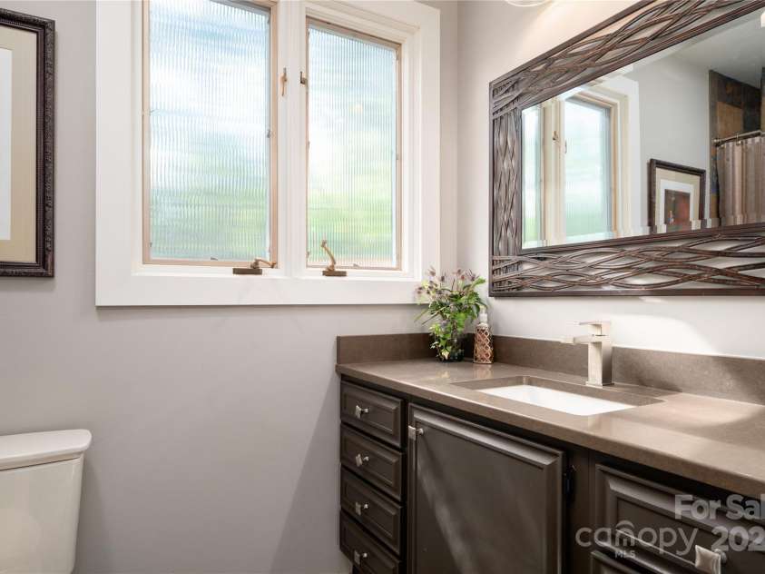 115 Stuyvesant Road, Asheville, NC 28803.  MLS# CAR4254634, YatesRealty ID 11253. 