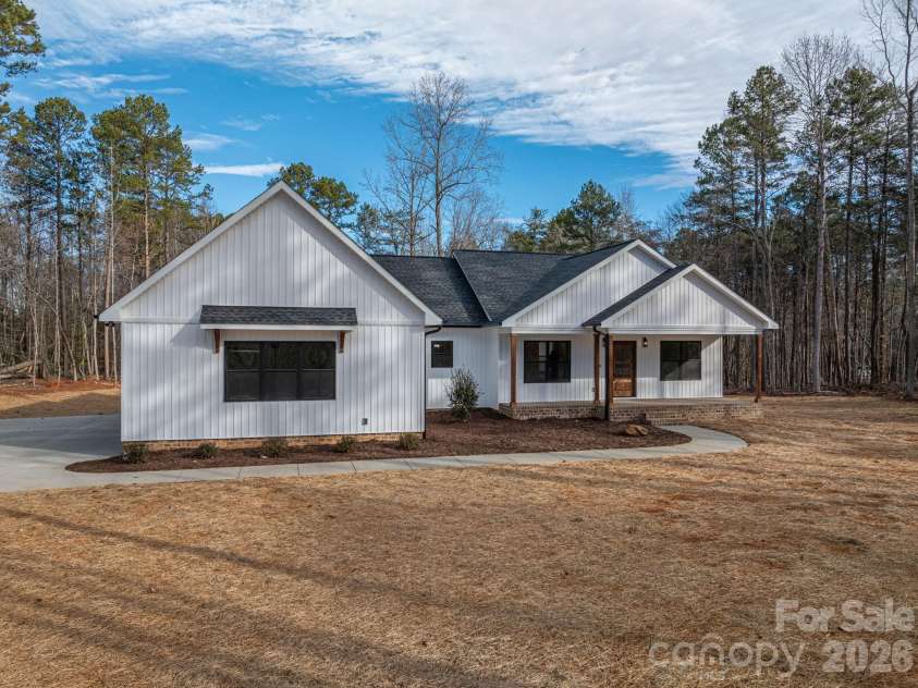 6335 Forney Hill Road, Denver, NC 28037.  MLS# CAR4346554, YatesRealty ID 11253. 