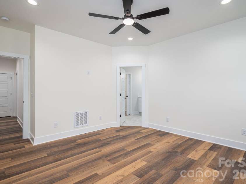 6335 Forney Hill Road, Denver, NC 28037.  MLS# CAR4346554, YatesRealty ID 11253. Primary Bedroom