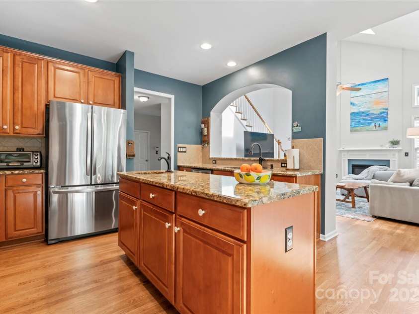 1009 Anduin Falls Drive, Charlotte, NC 28269.  MLS# CAR4248583, YatesRealty ID 11255. 