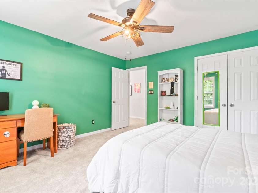 1009 Anduin Falls Drive, Charlotte, NC 28269.  MLS# CAR4248583, YatesRealty ID 11255. 