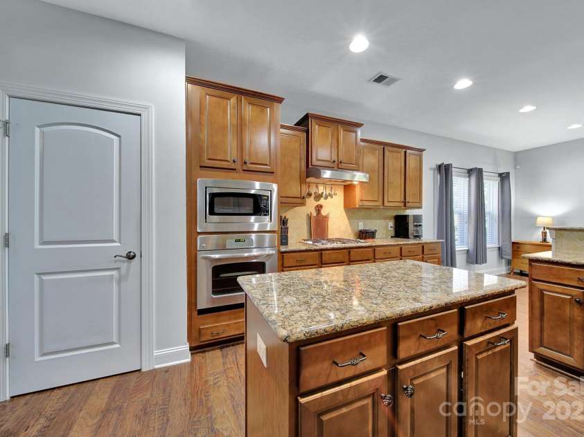 128 Front Porch Drive, Rock Hill, SC 29732.  MLS# CAR4241679, YatesRealty ID 11256. Ample Storage in Kitchen