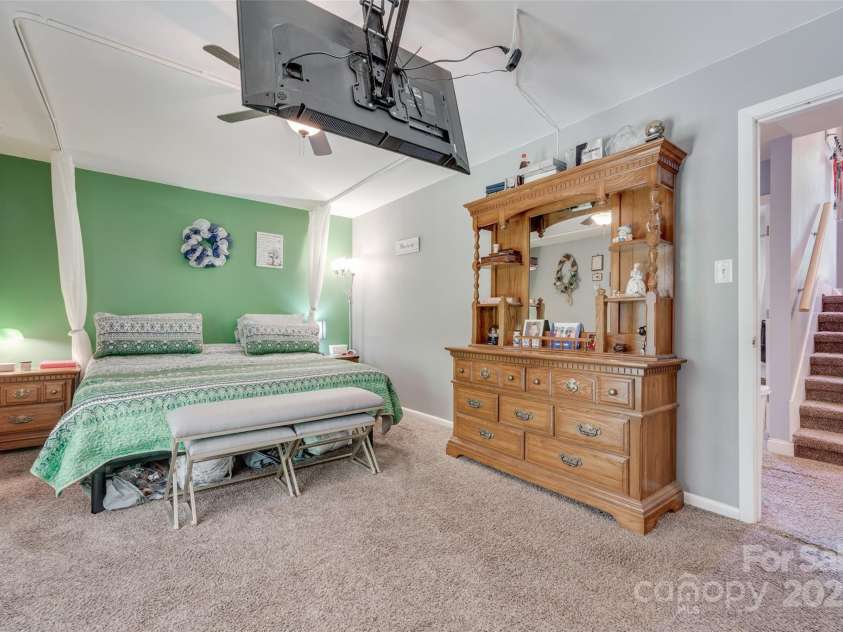 679 Fairforest Road, Chester, SC 29706.  MLS# CAR4255547, YatesRealty ID 11257. 