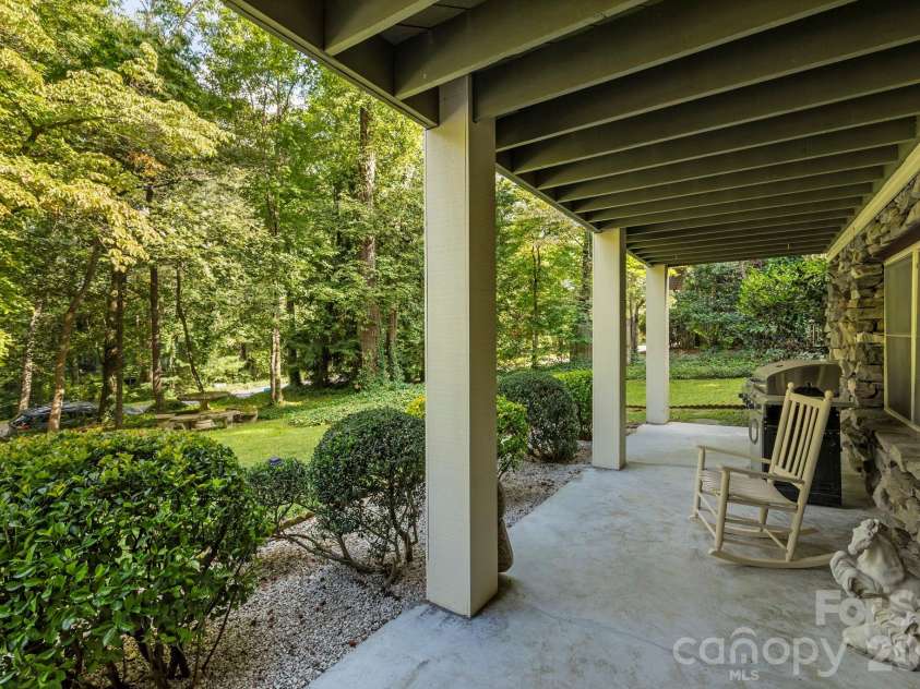 3017 Chestnut Tree Road, Hendersonville, NC 28792.  MLS# CAR4346755, YatesRealty ID 11258. 