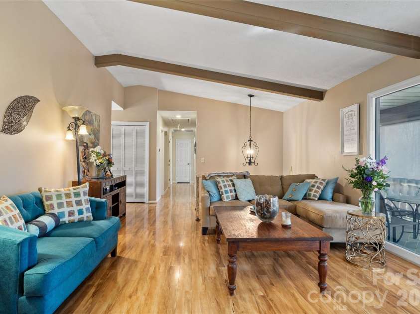 3017 Chestnut Tree Road, Hendersonville, NC 28792.  MLS# CAR4346755, YatesRealty ID 11258. 