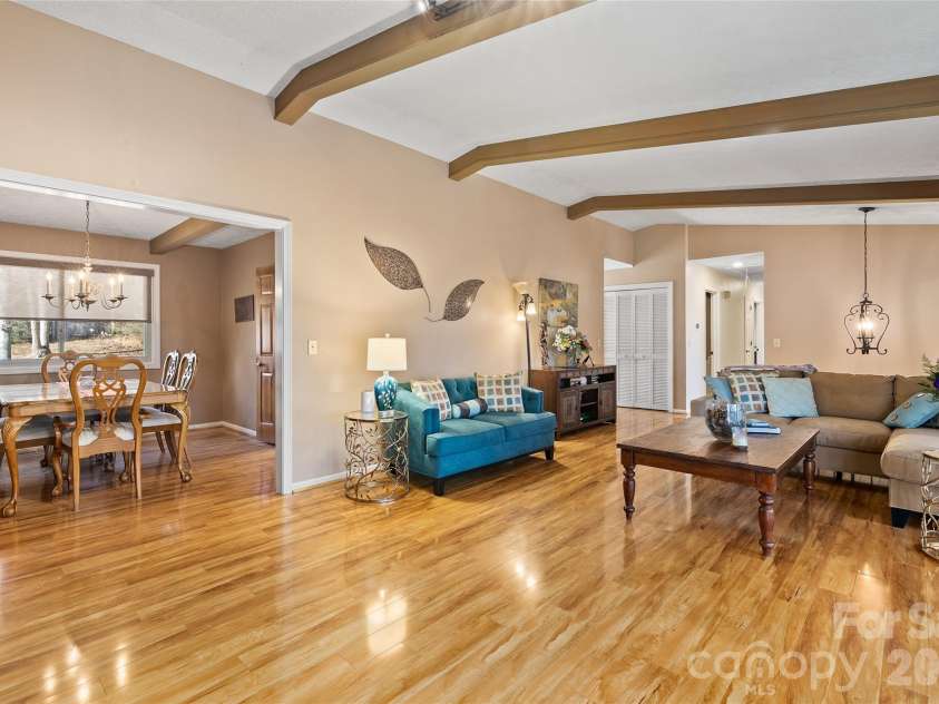 3017 Chestnut Tree Road, Hendersonville, NC 28792.  MLS# CAR4346755, YatesRealty ID 11258. 