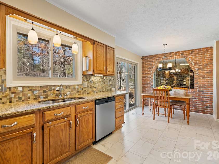3017 Chestnut Tree Road, Hendersonville, NC 28792.  MLS# CAR4346755, YatesRealty ID 11258. 
