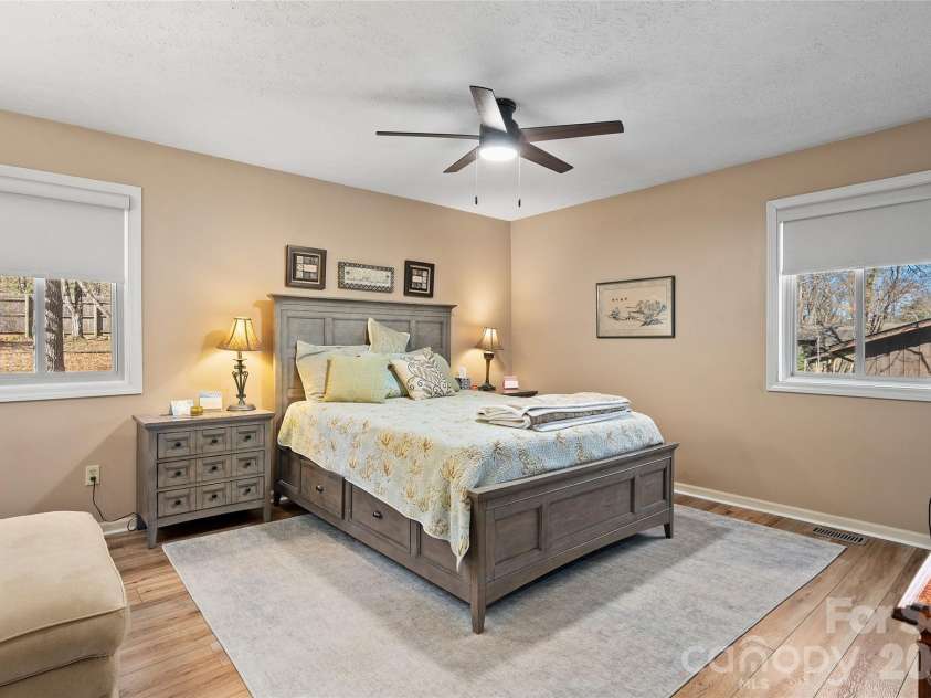 3017 Chestnut Tree Road, Hendersonville, NC 28792.  MLS# CAR4346755, YatesRealty ID 11258. 