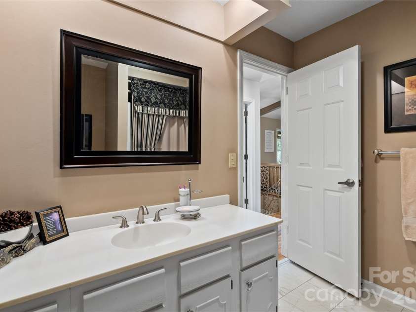 3017 Chestnut Tree Road, Hendersonville, NC 28792.  MLS# CAR4346755, YatesRealty ID 11258. 