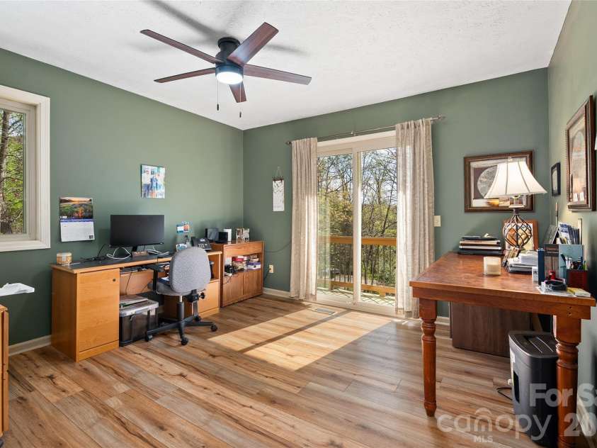 3017 Chestnut Tree Road, Hendersonville, NC 28792.  MLS# CAR4346755, YatesRealty ID 11258. 