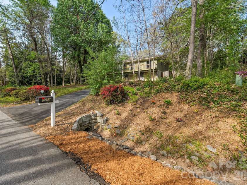 3017 Chestnut Tree Road, Hendersonville, NC 28792.  MLS# CAR4346755, YatesRealty ID 11258. 