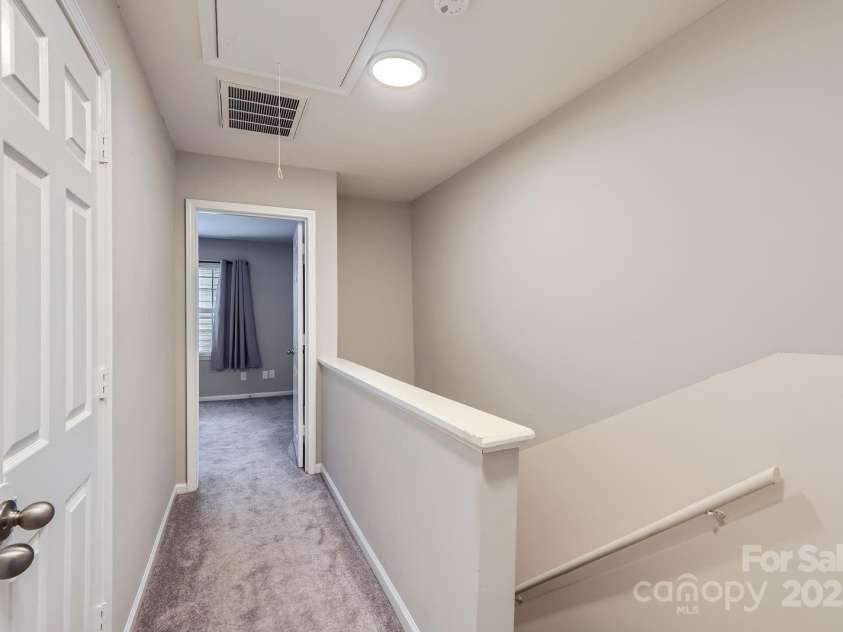 8221 Pineville Matthews Road, Charlotte, NC 28226.  MLS# CAR4255544, YatesRealty ID 11258. 