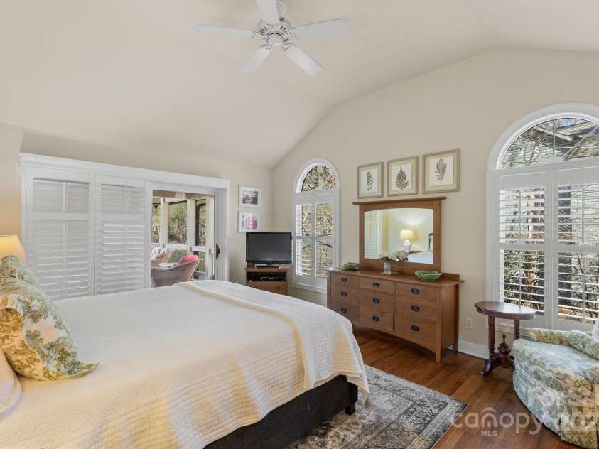 100 The Pinnacle Drive, Sapphire, NC 28774.  MLS# CAR4325030, YatesRealty ID 1126. 