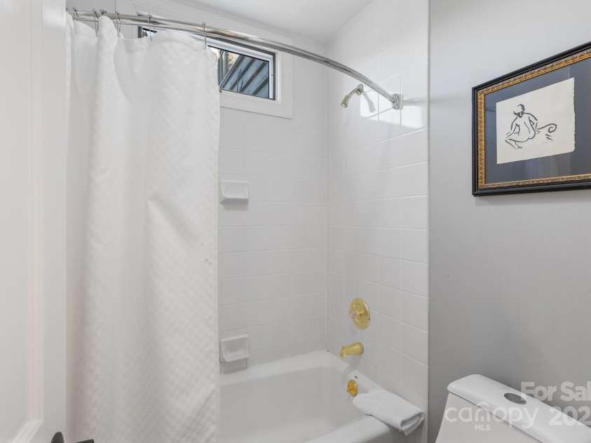 100 The Pinnacle Drive, Sapphire, NC 28774.  MLS# CAR4325030, YatesRealty ID 1126. 