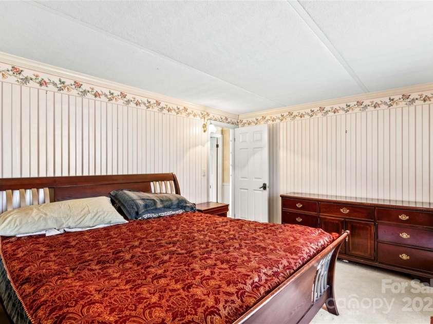 906 Harmony Drive, Statesville, NC 28677.  MLS# CAR4220072, YatesRealty ID 1126. 