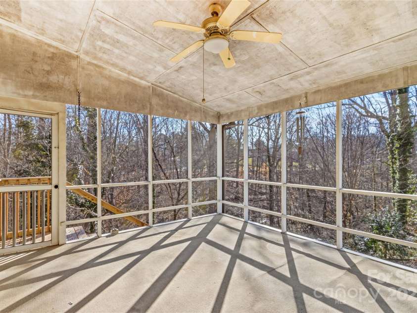 906 Harmony Drive, Statesville, NC 28677.  MLS# CAR4220072, YatesRealty ID 1126. 