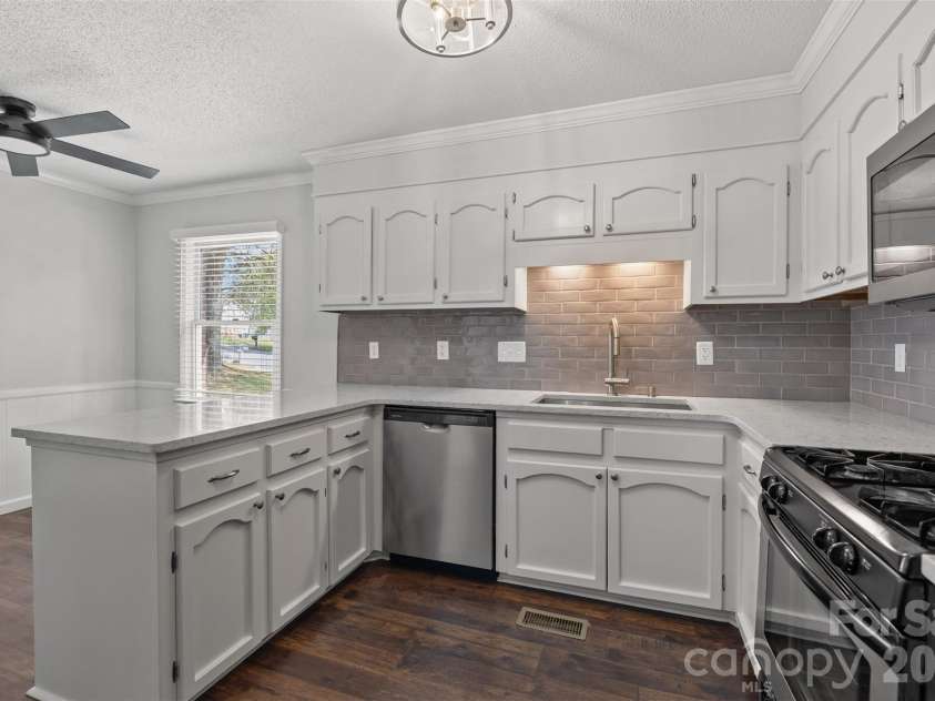 1735 Windyrush Lane, Gastonia, NC 28054.  MLS# CAR4365291, YatesRealty ID 11260. 