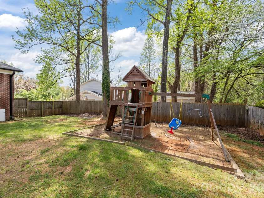 1735 Windyrush Lane, Gastonia, NC 28054.  MLS# CAR4365291, YatesRealty ID 11260. 