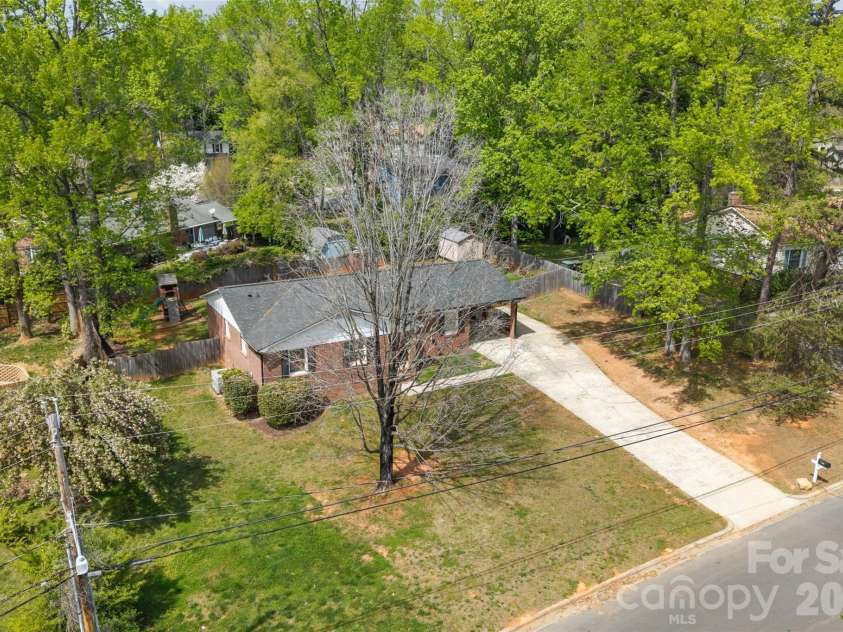1735 Windyrush Lane, Gastonia, NC 28054.  MLS# CAR4365291, YatesRealty ID 11260. 